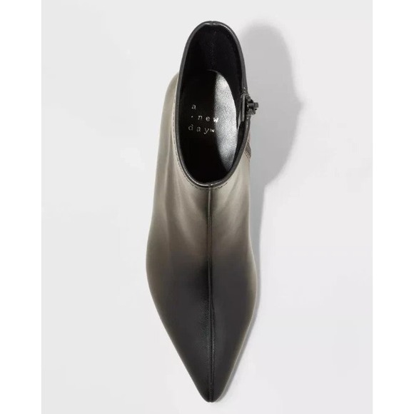 Women's Lonnie Kitten Heel Stretch Ankle Boots Black - A New Day - SIZE 6.5 - Picture 3 of 3